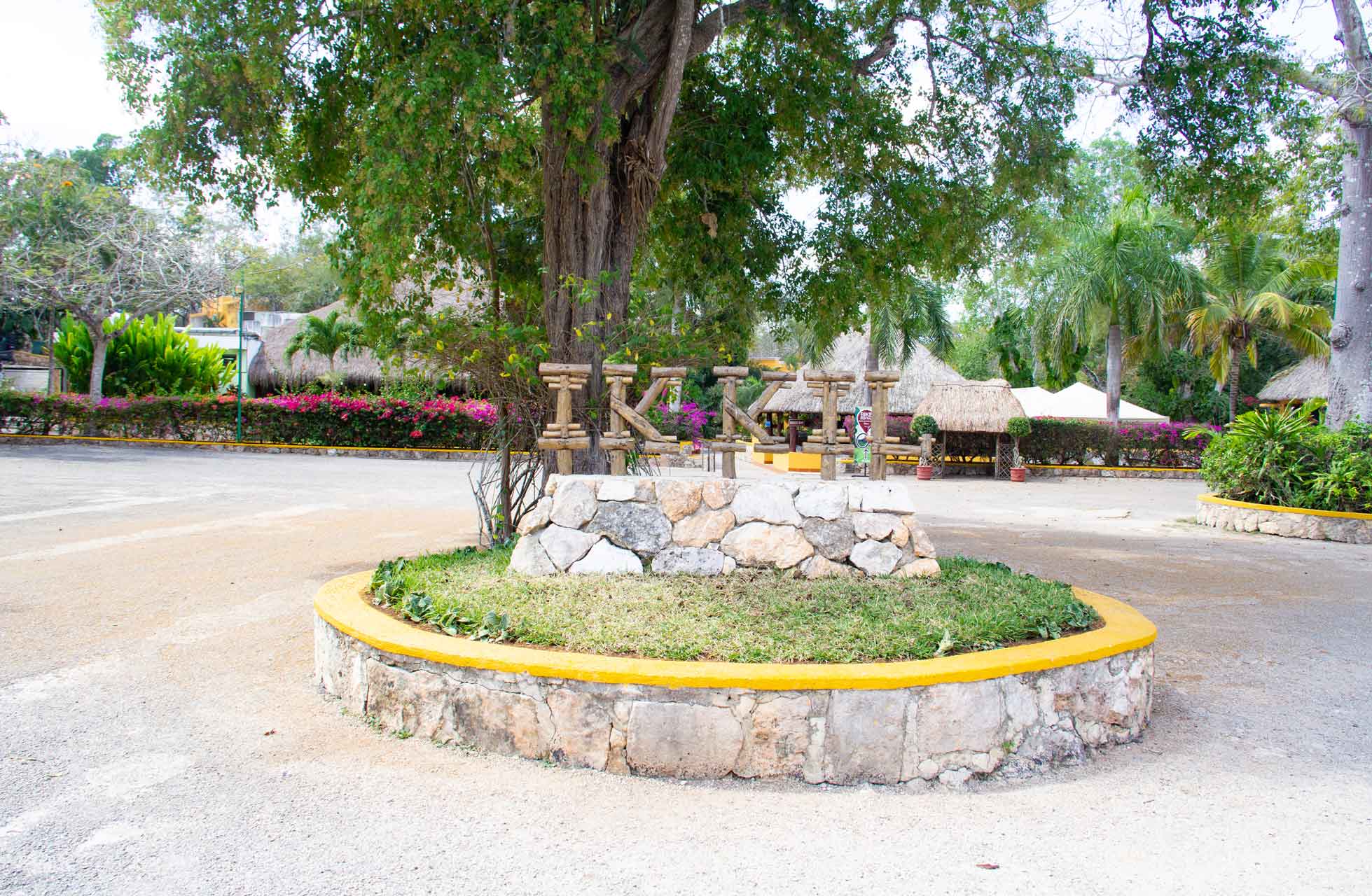 Cenote Ik Kil - excursionesrivieramaya.es